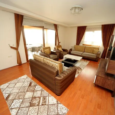 Nadfox Villa *